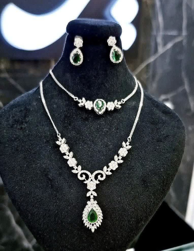 سرویس طرح جواهر با نگین سبز